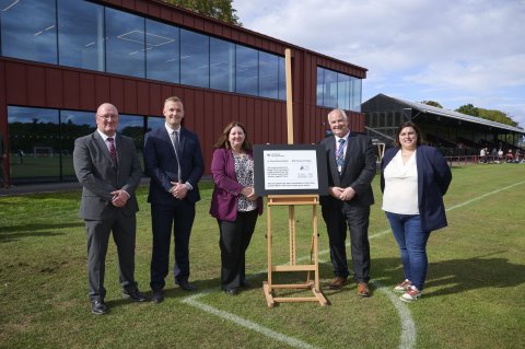 27825 Kirsty McNeill MP Park Openings 059